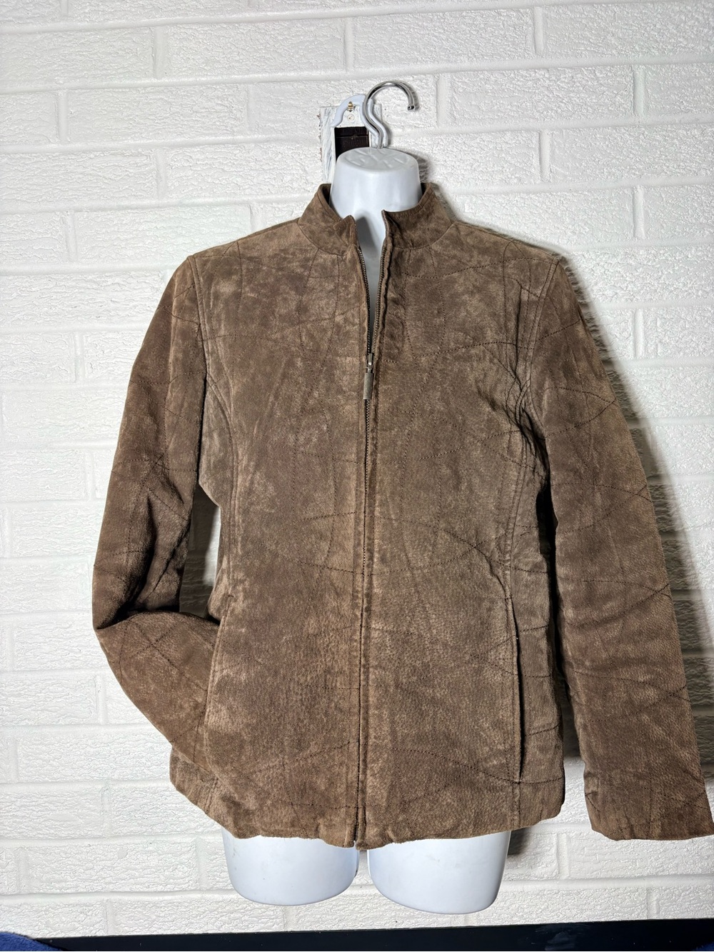 Men's Zip-Up Leather Jacket in Brown